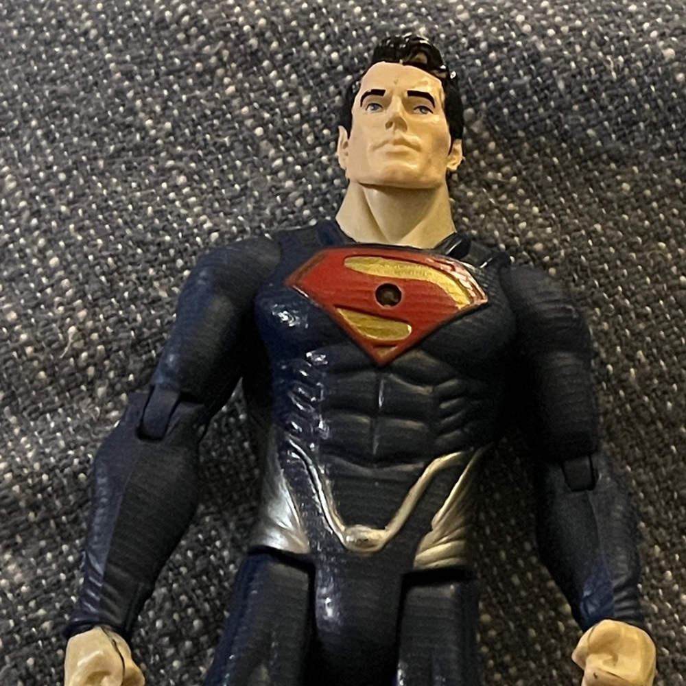 Superman Action Figure - Picture 3 of 9